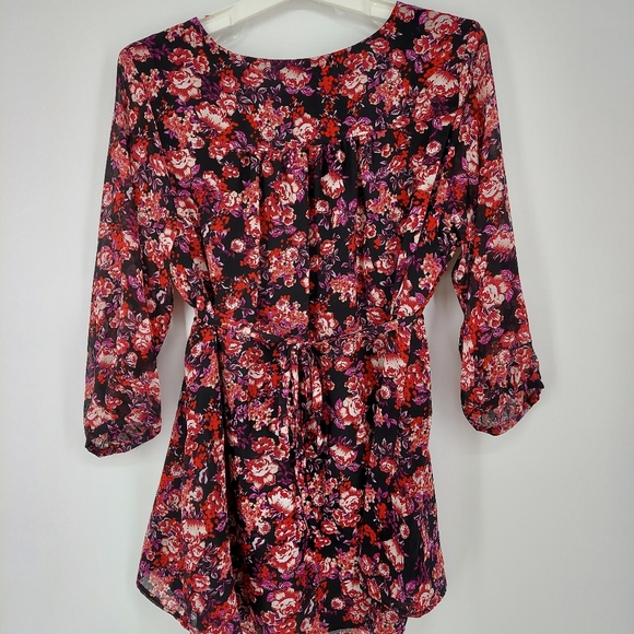 Ingrid and Isabel Floral Maternity Blouse NWT - Picture 2 of 7